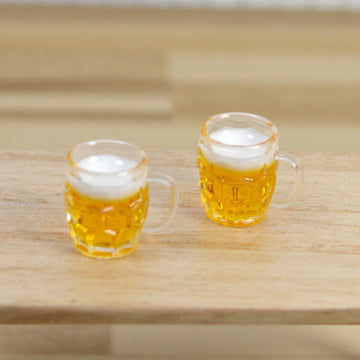 Miniature Beer Mug with Handle, 1/12 Dollhouse Mini Fake Beer Cup, Miniature Beer Drink Mini Beer Glass Mug, for Dollhouse Miniature Kitchen, Fairy