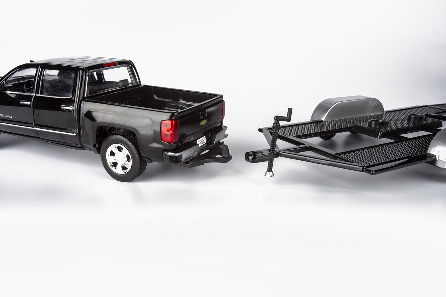 Motormax 2018 Chevy Silverado 1500 LTZ Crew Cab Pickup Truck with a Car Hauler, Truck & Tow Trailer Combo, 1/27 Scale Diecast Model, Black, All Star
