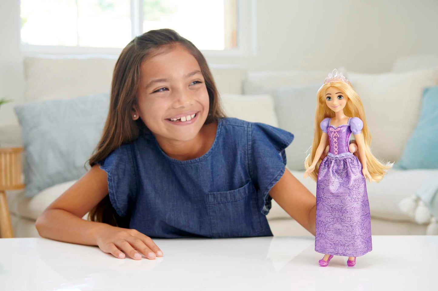 Mattel Disney Princess Rapunzel Doll in Sparkling Fashion with Removable Skirt, Tiara and Shoes, Posable & Collectible, Inspired by Tangled Movie