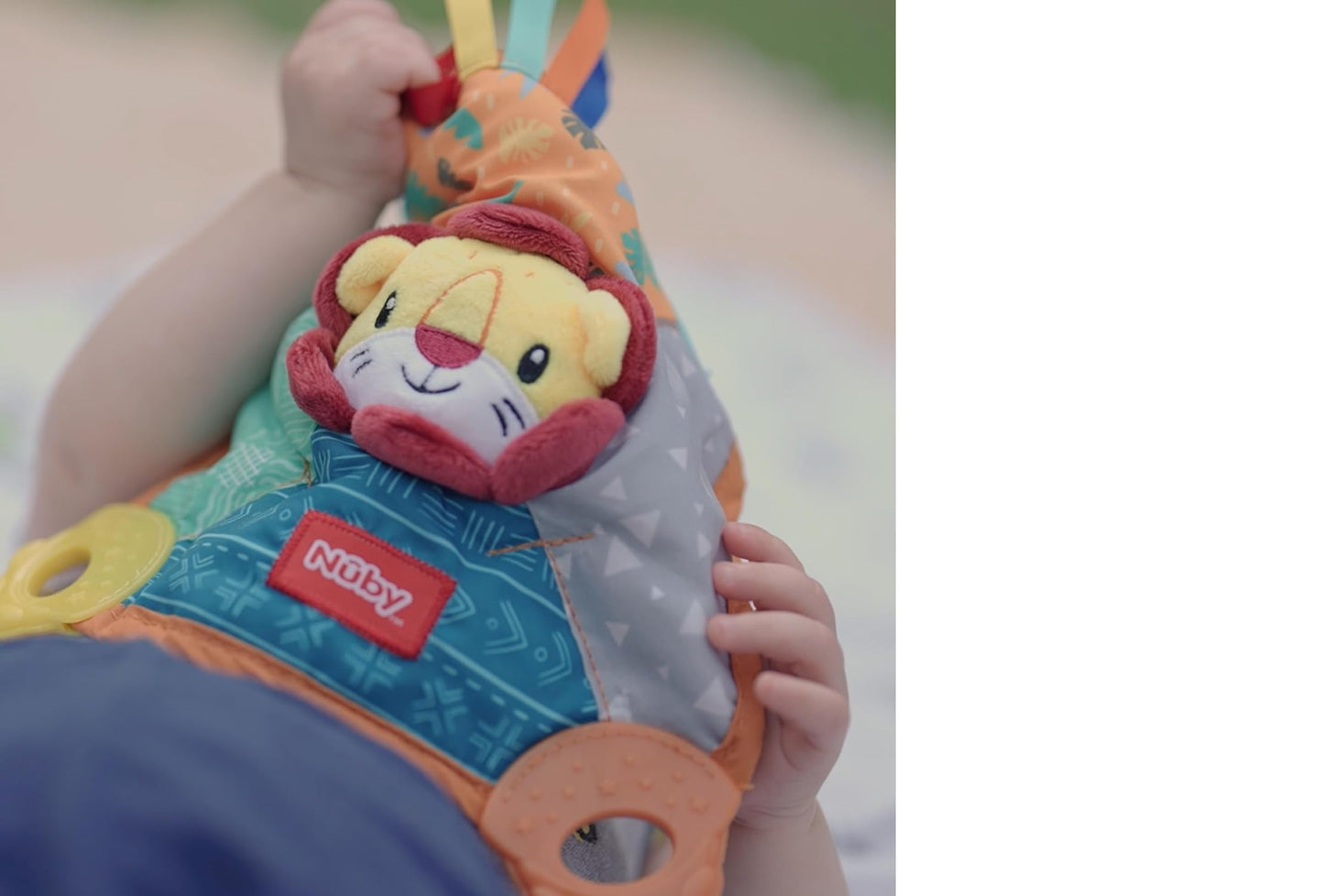 Nuby Plush Teething Blankie Lion - Soft Teething Toy with Multiple Gum-Massaging Surfaces - Crinkle and Squeak Sensory Teether for Babies