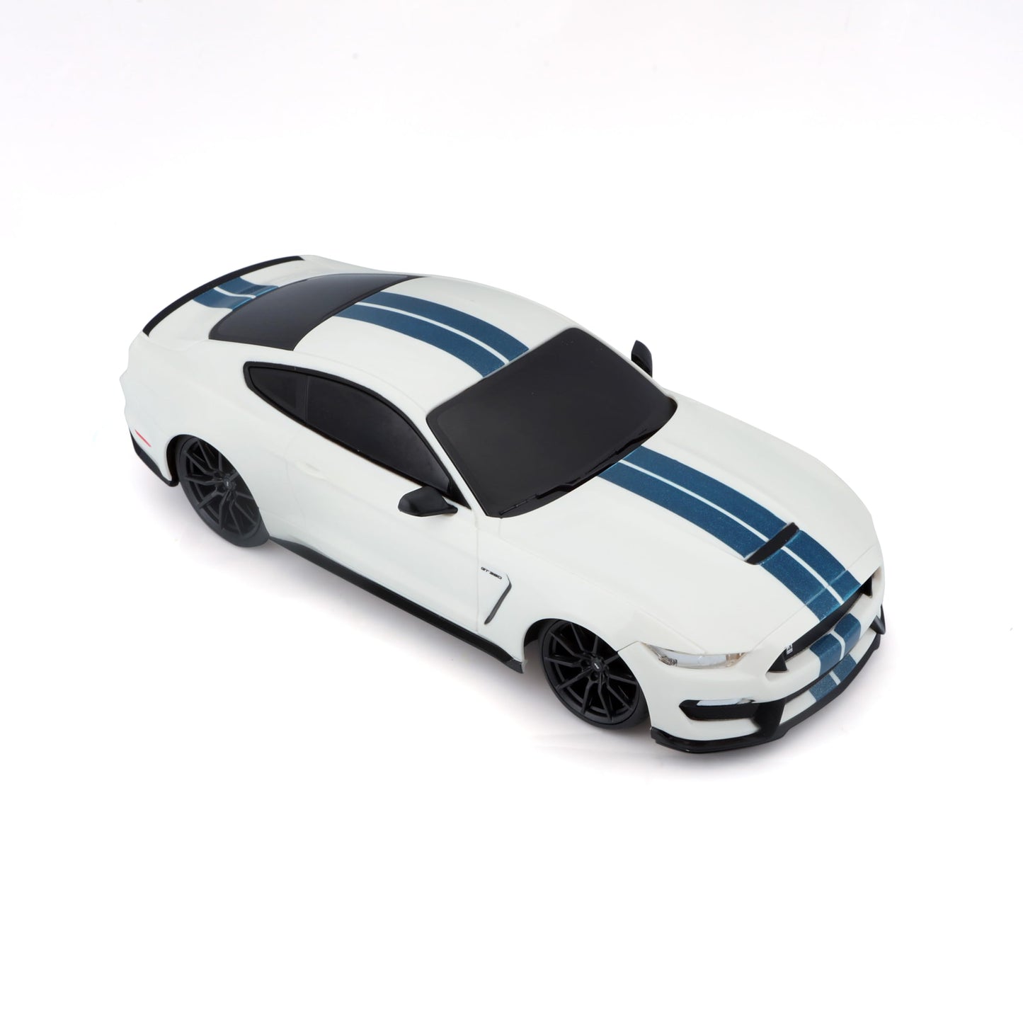 Maisto Tech R/C 1:24 Scale 2.4 GHz 2016 Ford Shelby GT350, White