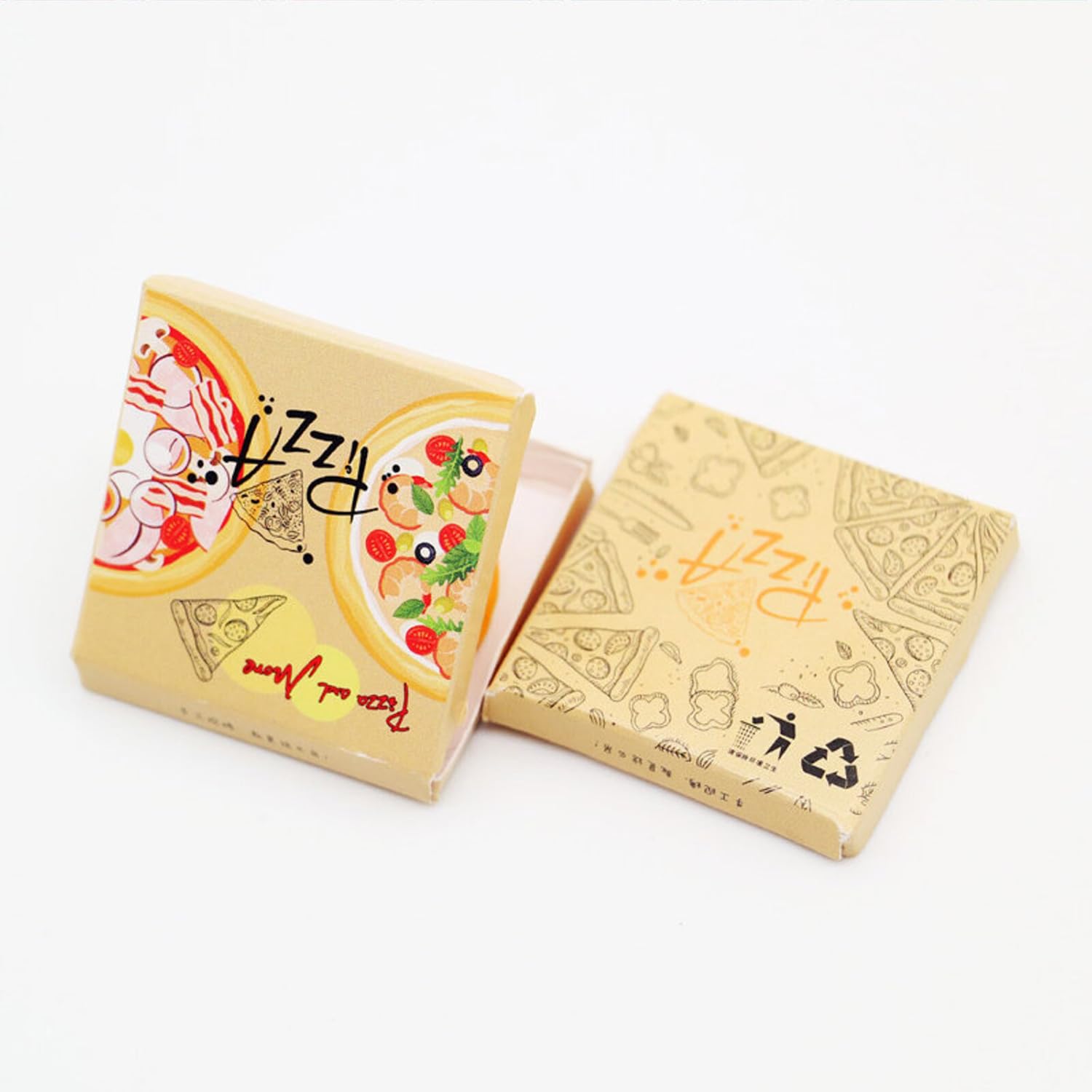 Miniature Pizza, Dollhouse Pizza with Packing Box, Miniature Kitchen Decor, Dollhouse Mini Pizza, for Dollhouse Kitchen Decor (2PCS)