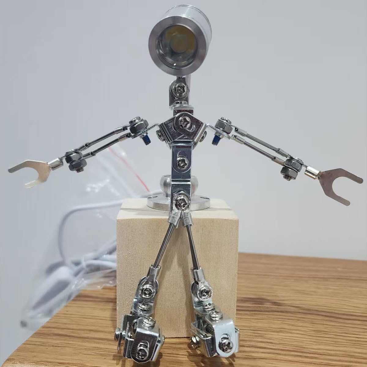 XMBRICDIYY 3D DIY Steampunk Metal Puzzle Robot Lamp Set- Collectible Sparkling Silver Mechanical Kit- Creative DIY Desk Lamp, Decor - Unique Gift