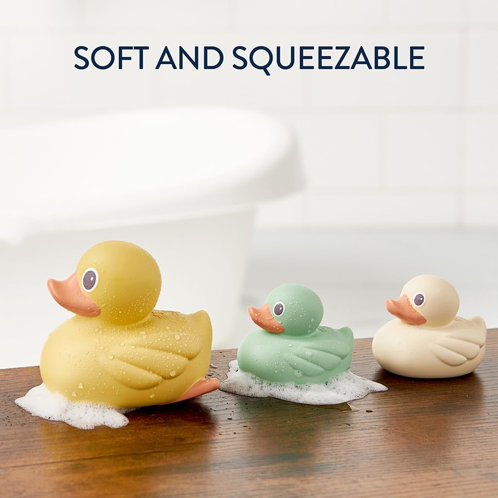 Itzy Ritzy Ducky Family - 3-Piece Floating Bath Toy Set with Watertight Design - Soft, Squeezable Ducks Designed for Ages 6 Months and Up (Ducks)
