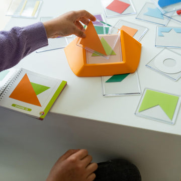 SmartGames Color Code - Transparent Layered Skill-Building Puzzle Game with 100 Challenges for Ages 5+