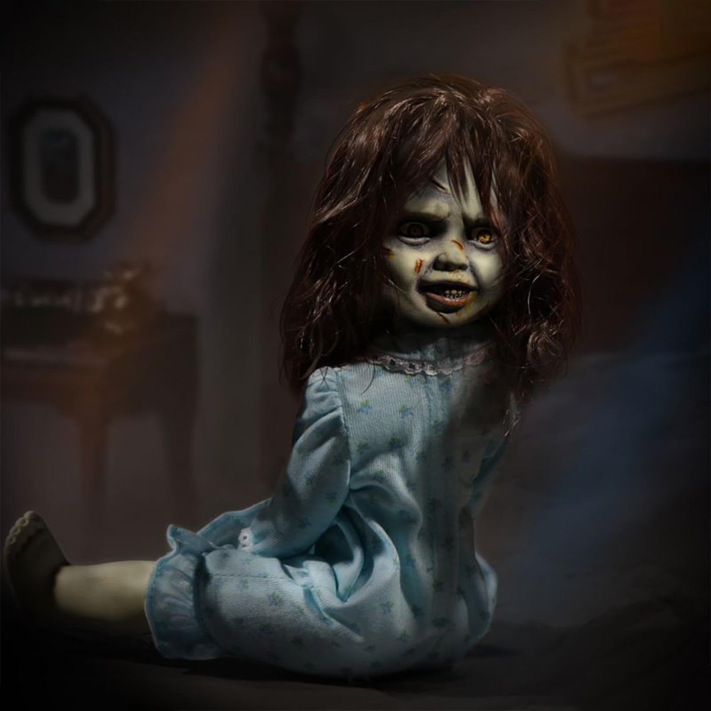 Mezco The Exorcist Regan 10" Living Dead Doll