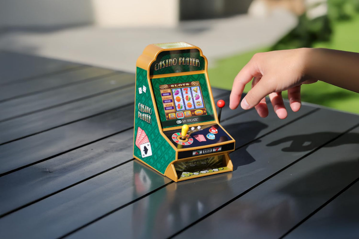 My Arcade Casino Player: Retro Arcades, Slot Machine, Casino Games, Poker Games, Blackjack, Roulette, Includes Over 30 Games