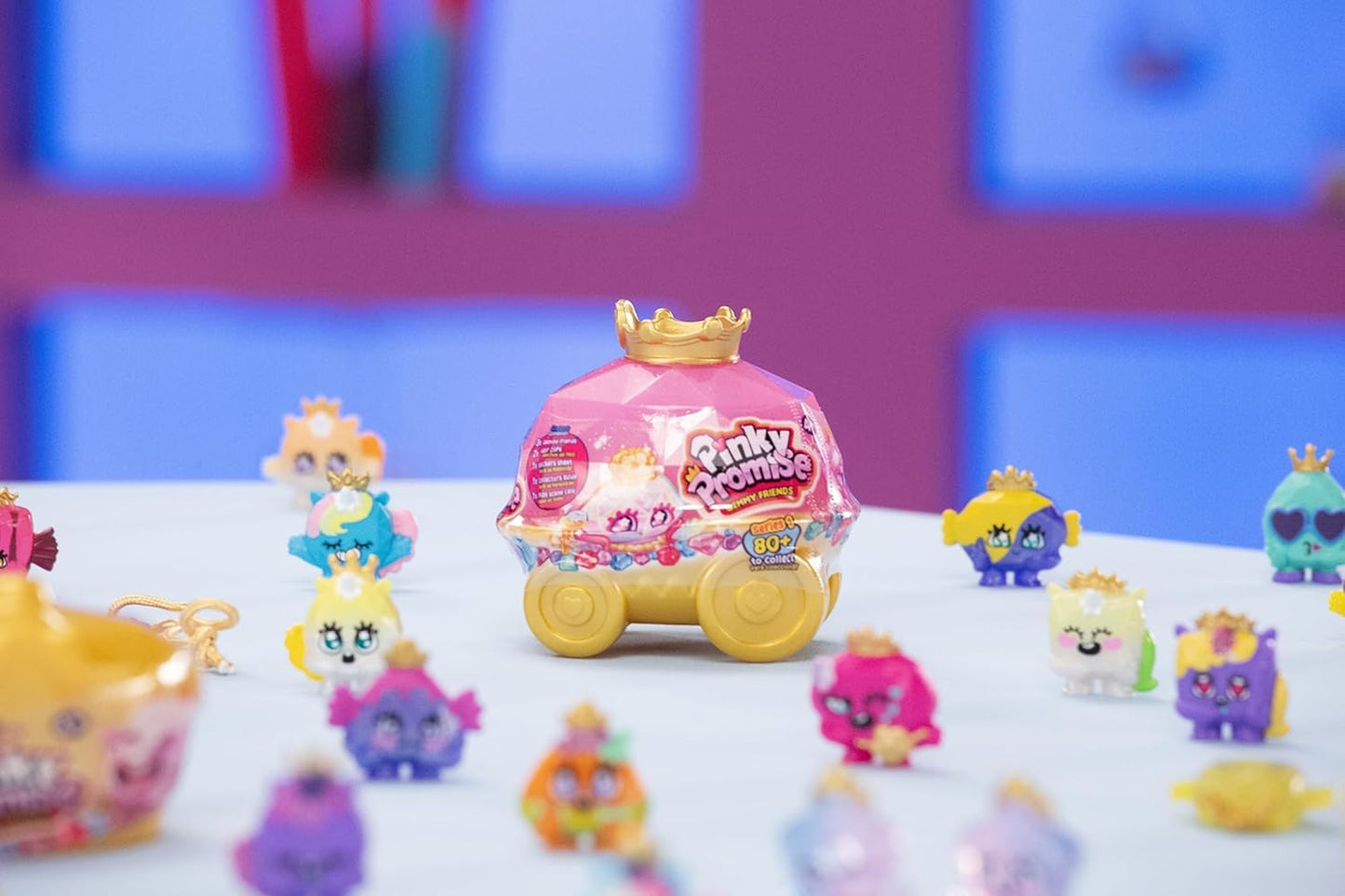 PlayMonster Pinky Promise Gemmy Friends Pretend Play Royal Carriage Mini Set, Surprise Princess Jewelry Toy with 3 Collectible Gemmy Friends and 2