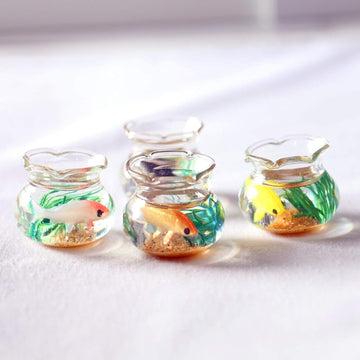 Dollhouse Fish Tank, 1:12 Scale Miniature Resin Accessories for Garden Scene Decor, Realistic Chic Resin Dollhouse Fish Tank, Desktop Ornaments