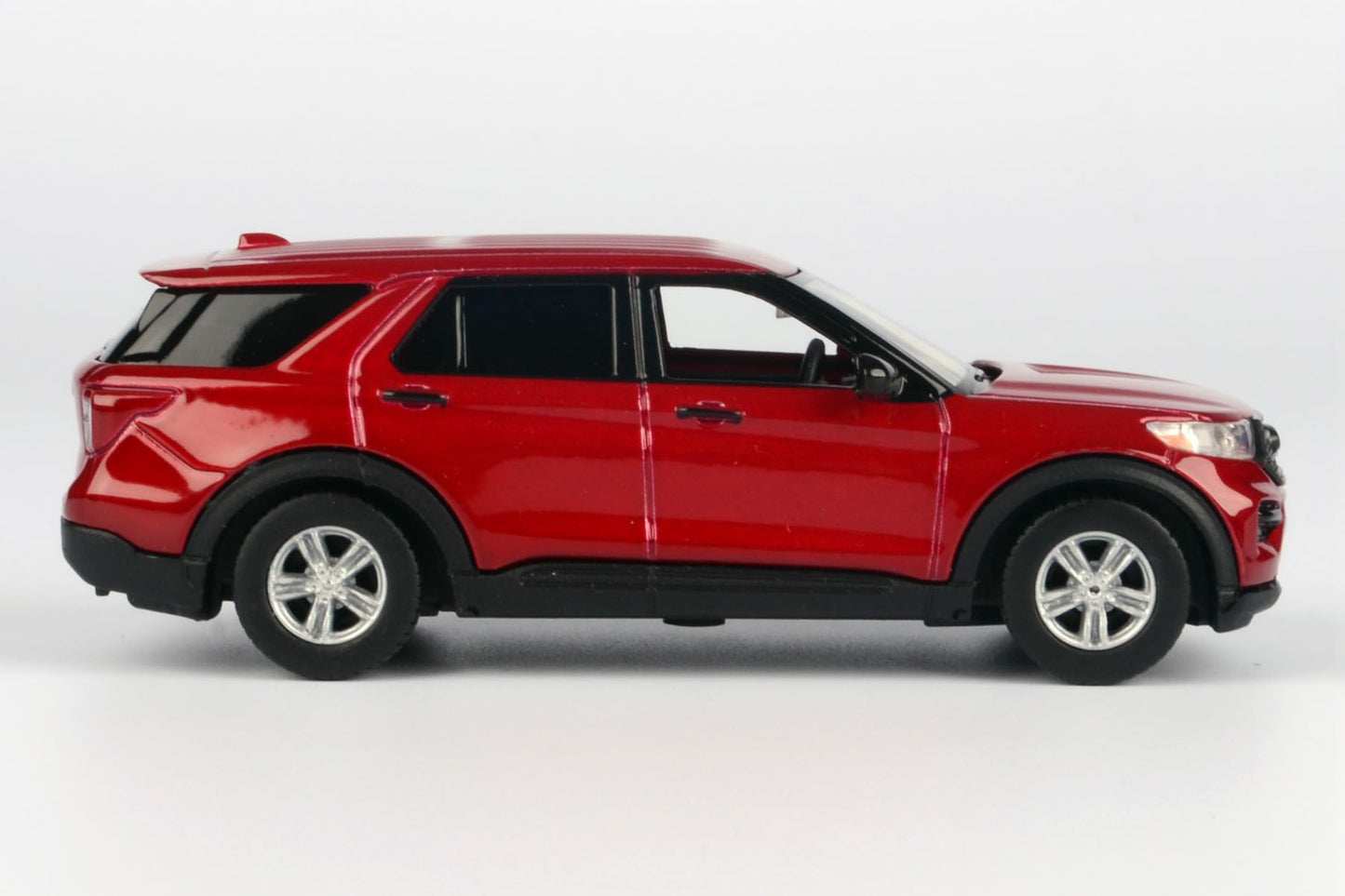 Motormax 2022 Ford Explorer Rapid Red 1/43 Small Size 4.5 inch Diecast Model 79703