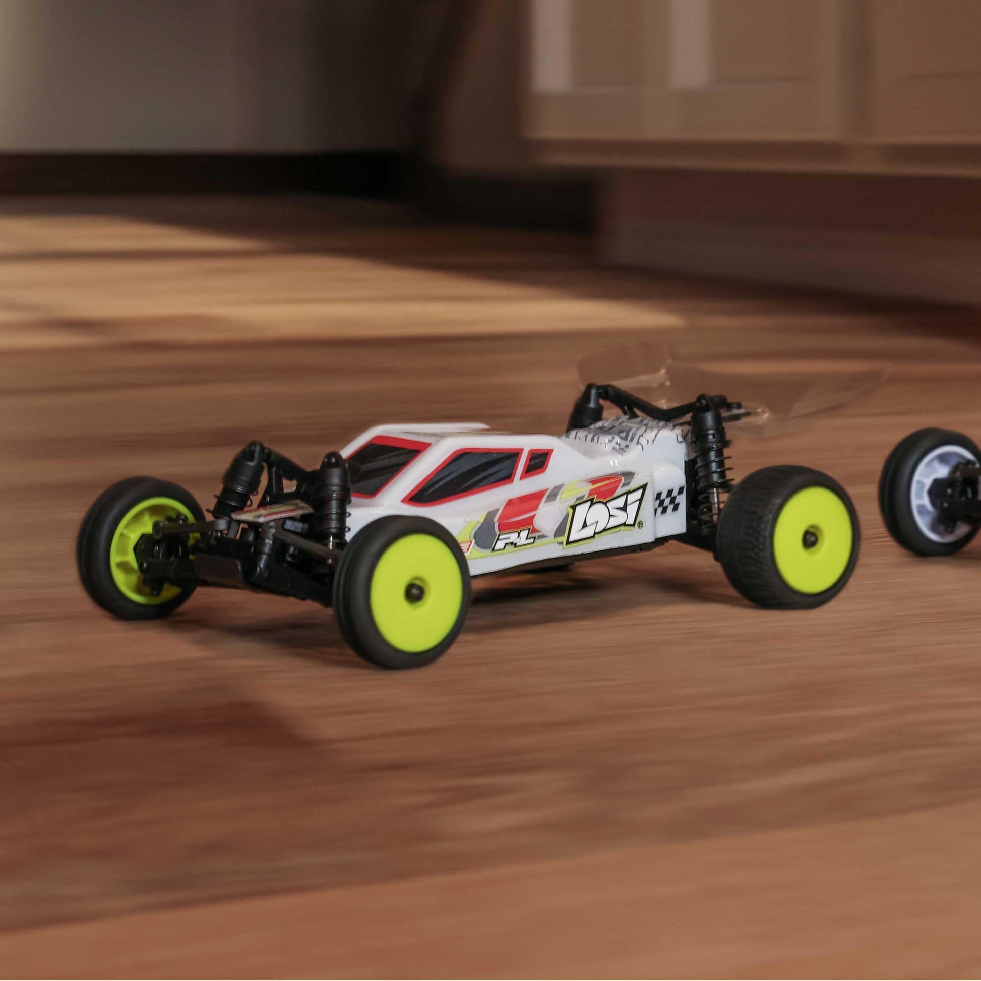 Losi Micro-B 2 Wheel Drive Buggy White RTR LOS00007T1