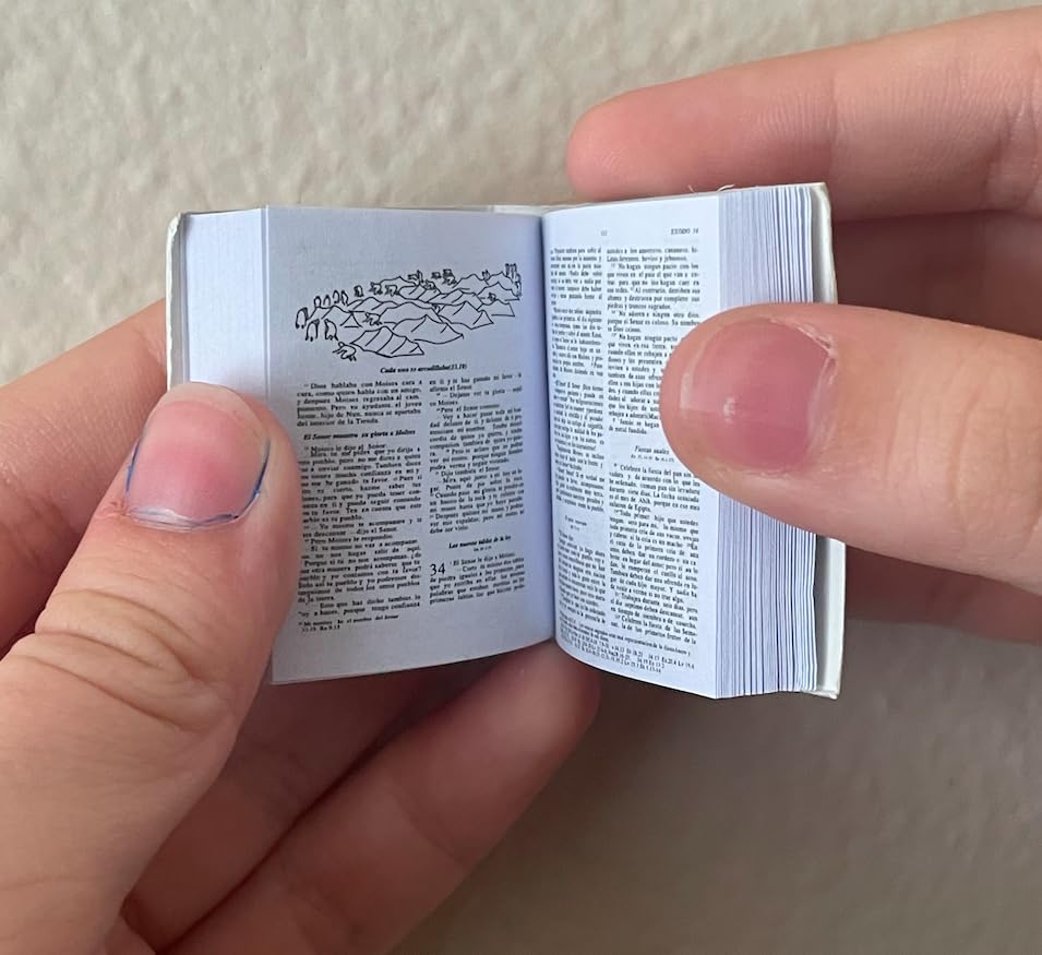 Miniature Spanish Bible, Dollhouse Decorative Book, 1.5 Inches High, Readable Mini La Biblia