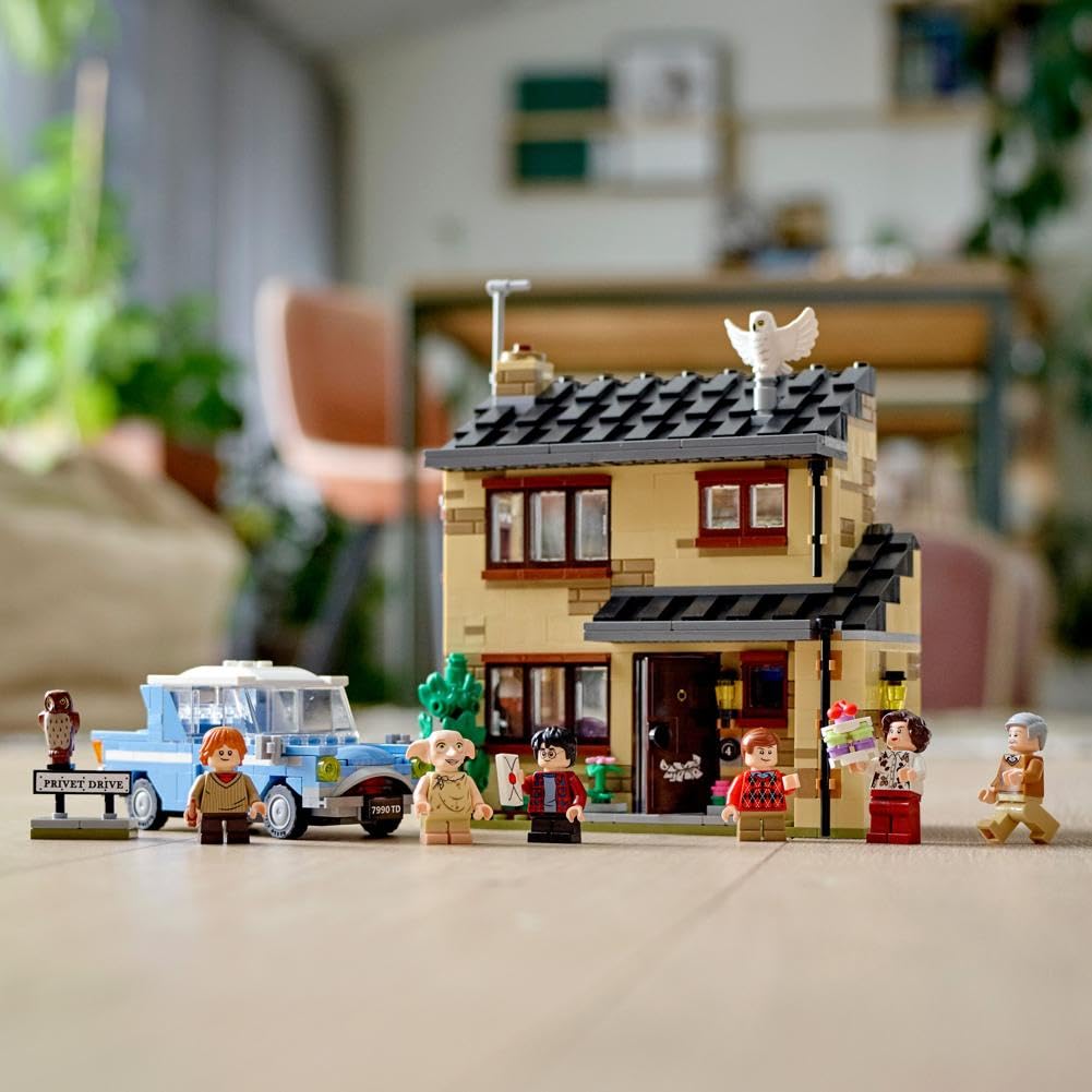 LEGO Harry Potter 4 Privet Drive 75968 House and Ford Anglia Flying Car Toy, Wizarding World Gifts for Kids, Girls & Boys with Harry Potter, Ron