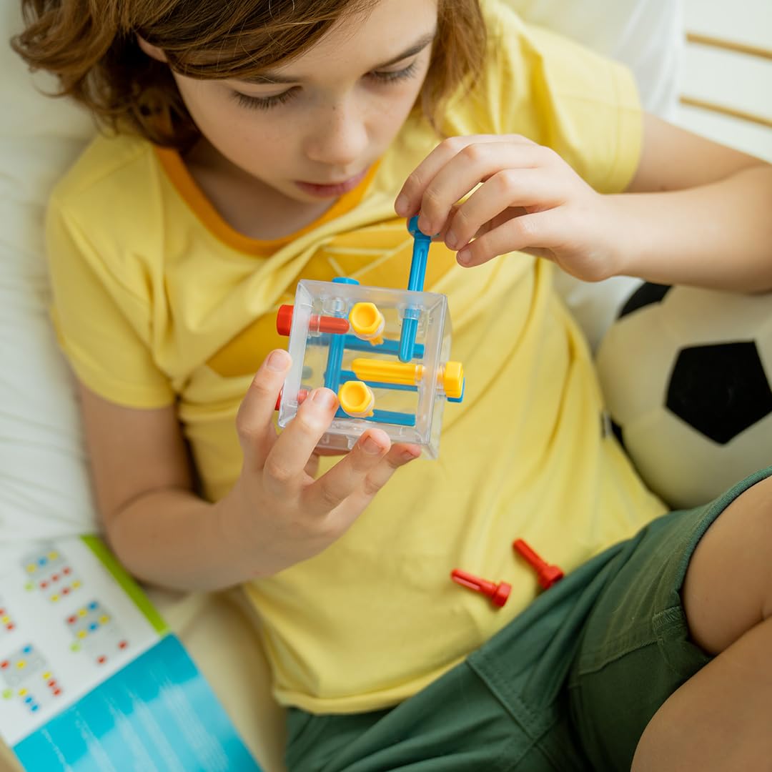 SmartGames Criss Cross Cube 3D Logic Puzzle Game with 80 Challenges Brain Teaser for Ages 8+