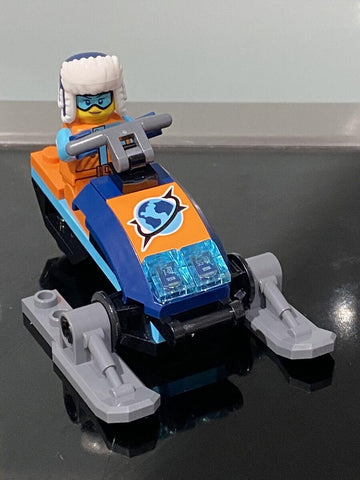 LEGO City Minifigure - Arctic Snow Explorer (with Cool Snowmobile)