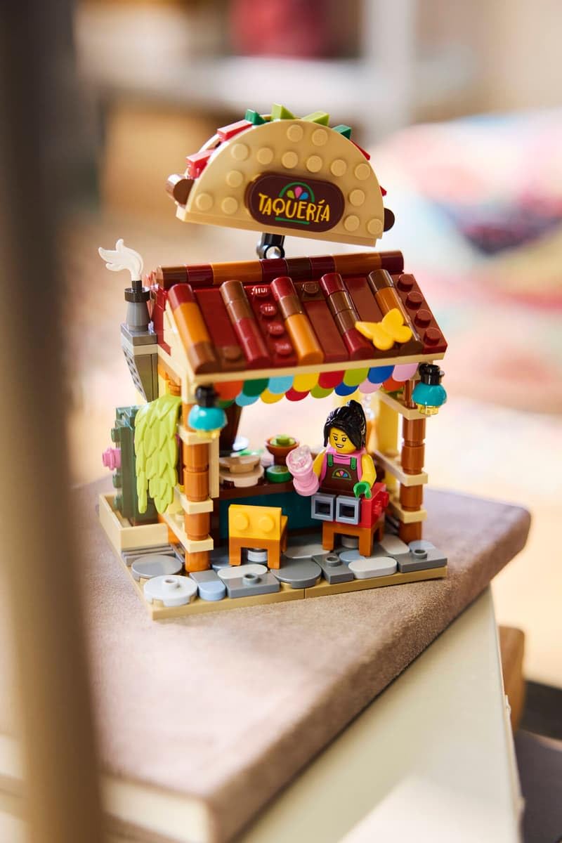 LEGO Restaurants of the World Mexico - 327-Piece Taco Shop Taqueria Building Set, Minifigure & Cactus, Collectible Food Display Model Gift - 40907