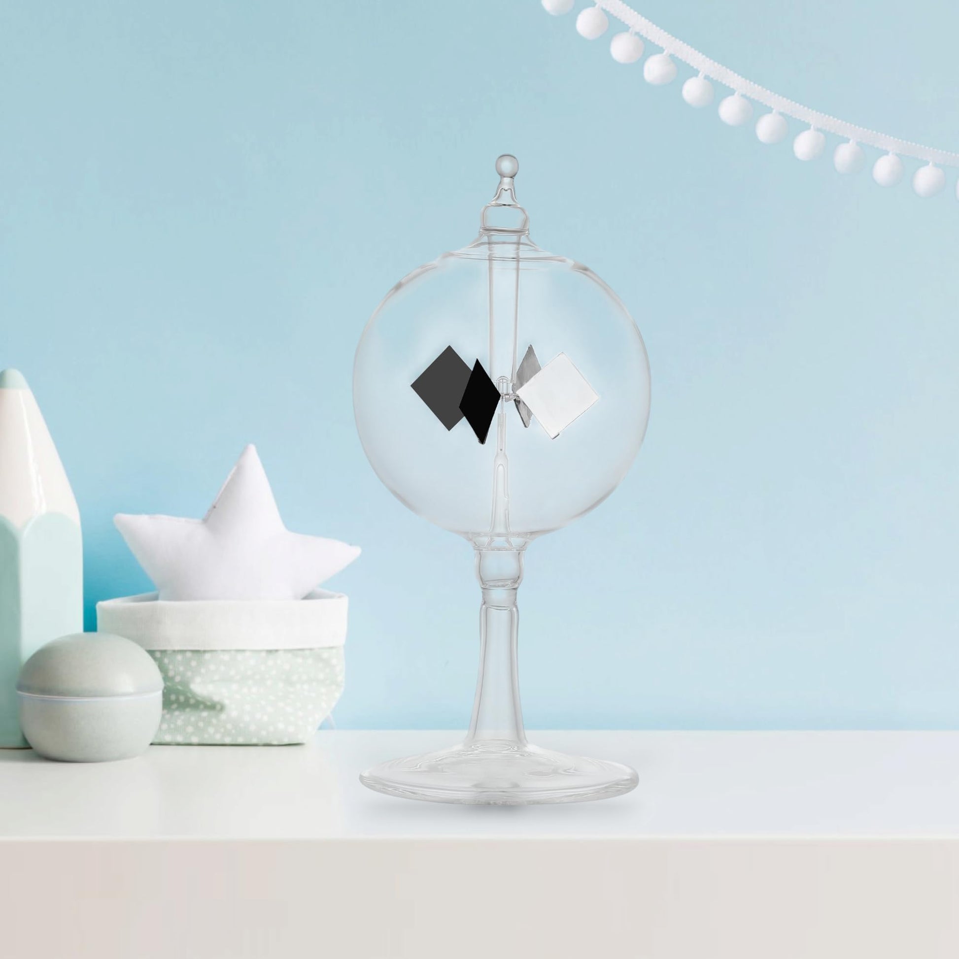 Yiluren Solar Crookes Radiometer Glass Windmill Handmade for Party Home Decoration Gift L (Transparent)