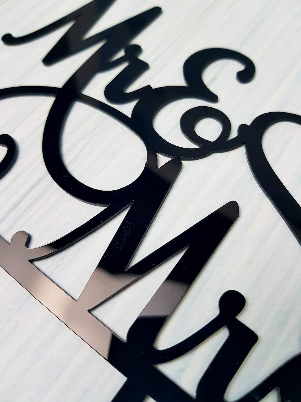 AMINJIE Mr and Mrs Cake Topper, Bride and Groom Sign Wedding/Engagement Cake Toppers Decoration, Black Acrylic
