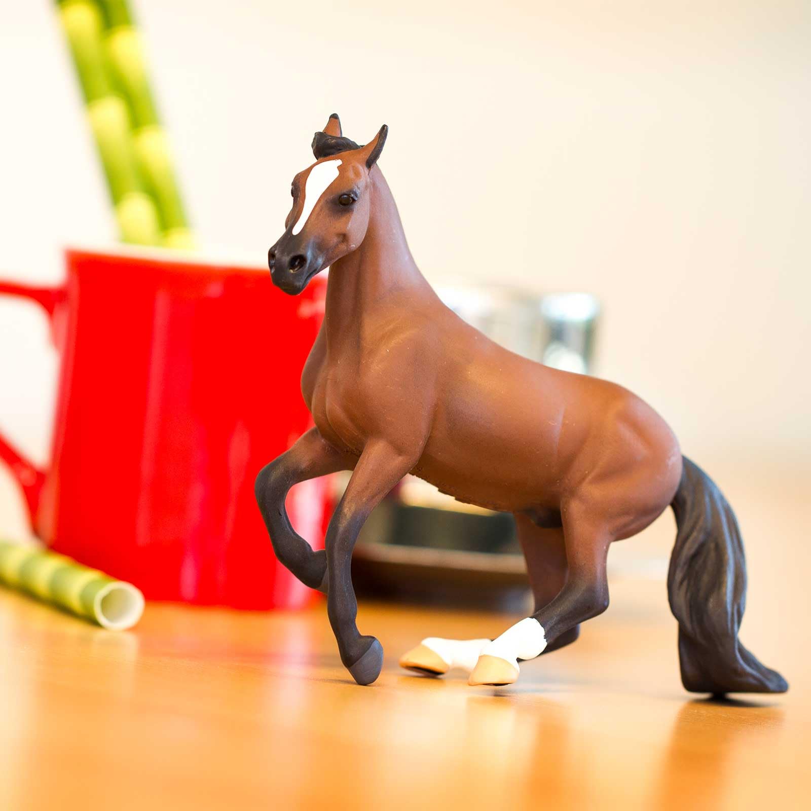 Safari Ltd. Thoroughbred Horse Figurine - Detailed 5" Plastic Model Figure - Fun Educational Equestrian Play Toy for Boys, Girls & Kids Ages 3+
