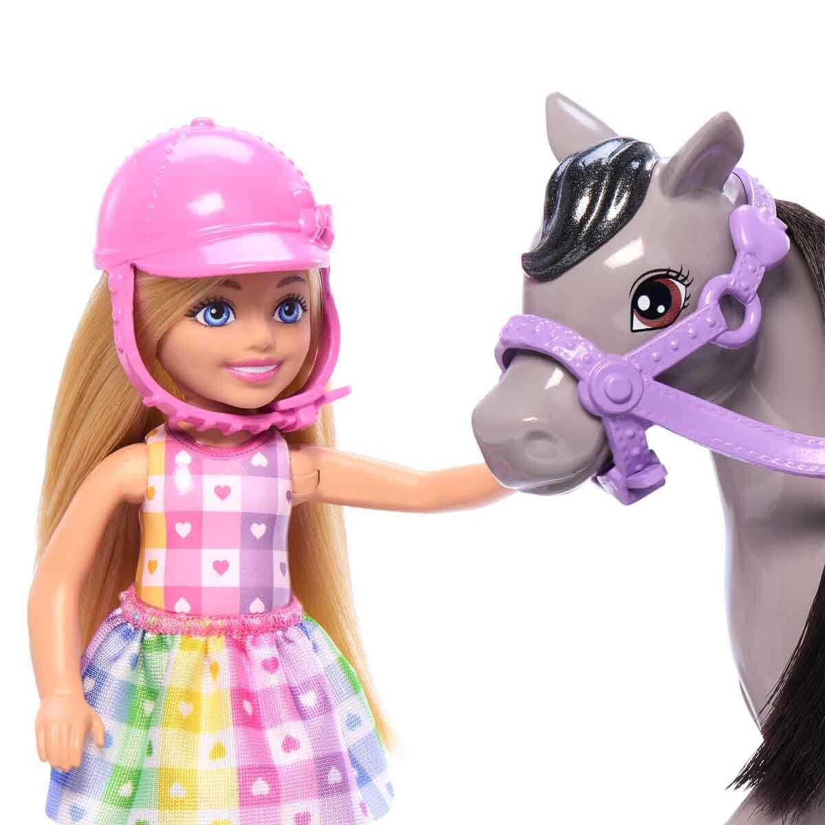 Barbie Club Chelsea Doll, Horse & Riding Theme Playset