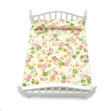 Dollhouse Wooden Double Bed 1/12 Scale Miniature Furniture Queen Bed for Bedroom (Warm)