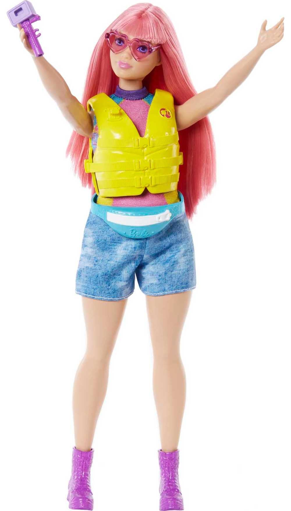 Barbie It Takes Two Doll & Accessories, Playset with Kayak, Puppy & More, Daisy Doll with Curvy Body & Pink Hair