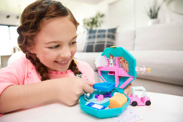 Polly Pocket Playset, Travel Toy with 2 Micro Dolls, Toy Car & Surprise Accessories, Pamperin Perfume Spa Compact
