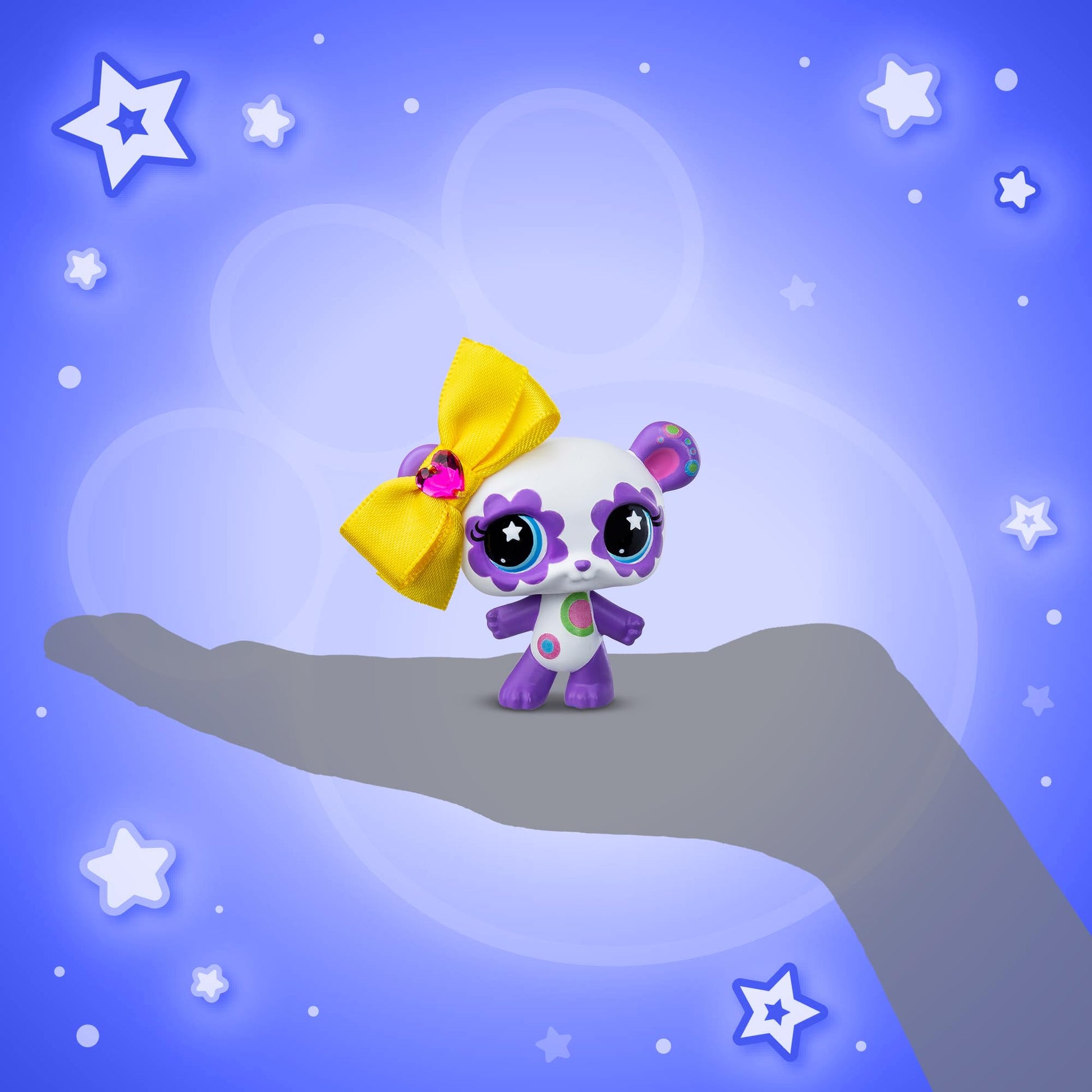Littlest Pet Shop - Pet Surprise Three Pack - Series 4 - Gen 7 Authentic LPS Bobble Head Toy Figure, Collectible Toy Animal, Ages 4+