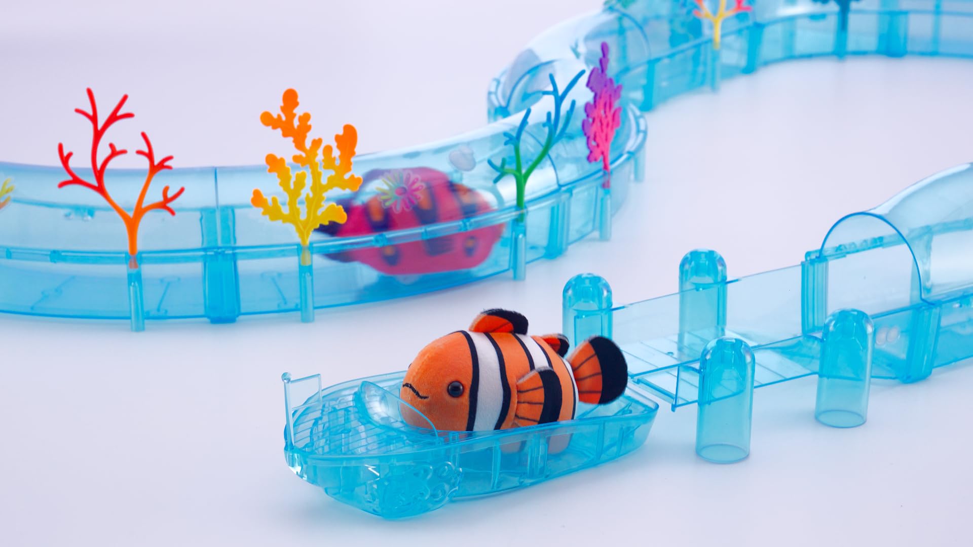 Zhu Zhu Pets Aquarium Speedboat and Dock