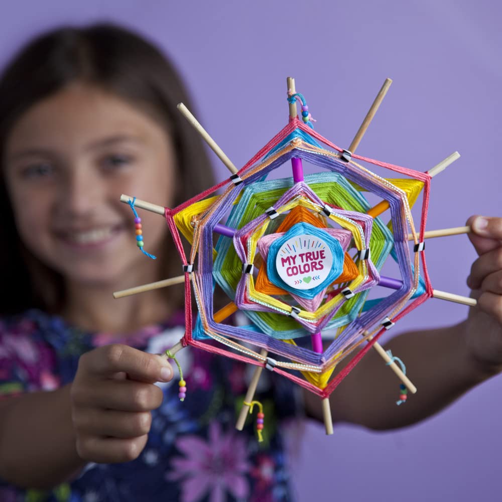 Craft-tastic - All About Me Quiz Art - Craft Kit - Answer Fun Questions to Make a Personalized Piece of Art - Ages 8+