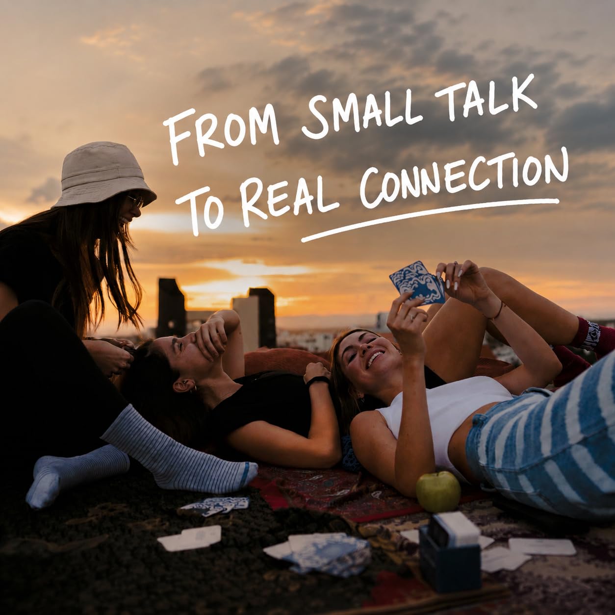 LAS CARTAS SOBRE LA MESA - Spanish Edition - 152 Deep Questions & Conversation Cards for Meaningful Connections | Perfect for Friends, Families