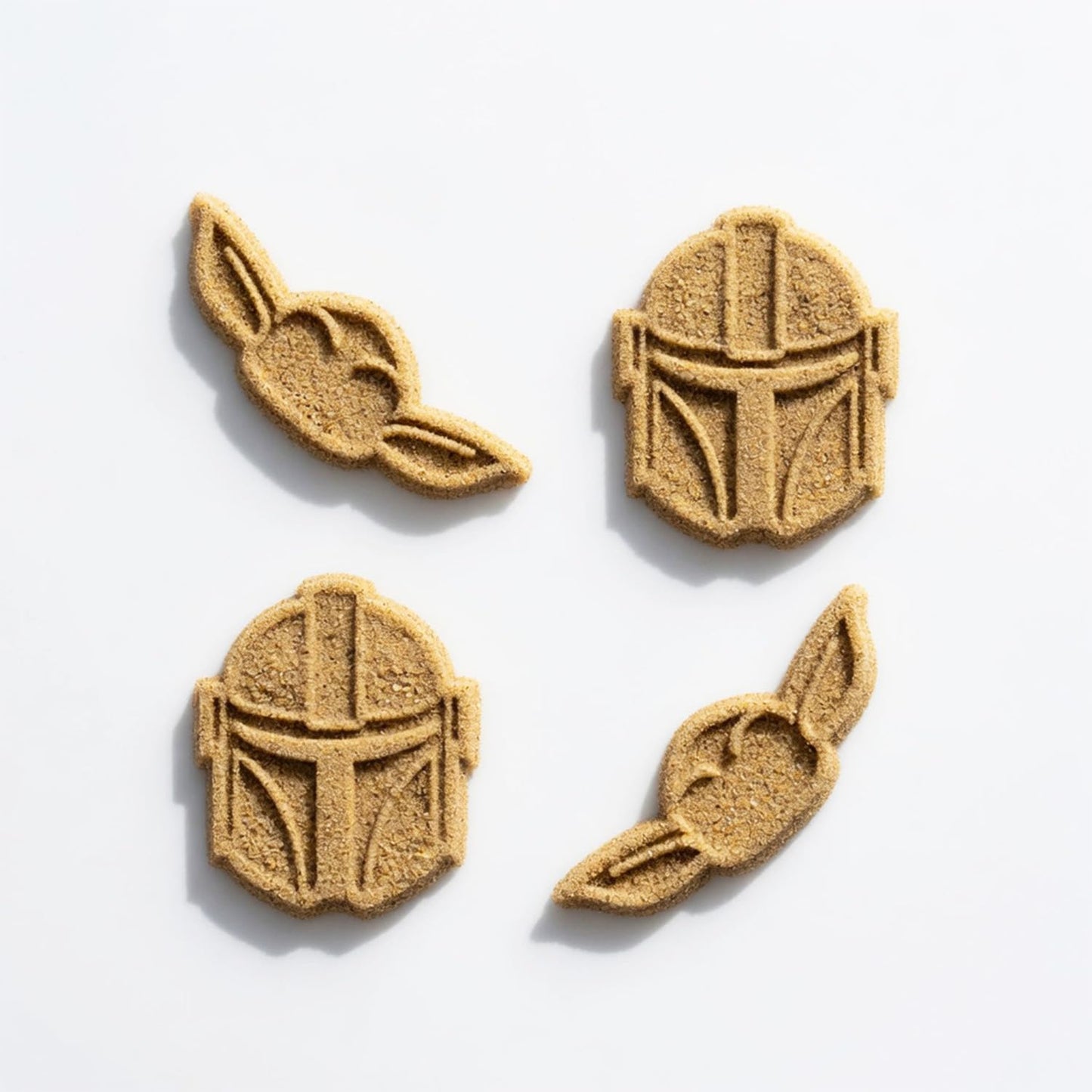 Star Wars Moldable Sand 4 Pack - 4 Tubs of Scoopable Sand with Baby Yoda and Mandalorian Stamp Cutters | Star Wars Mandalorian Pretend Play Activity