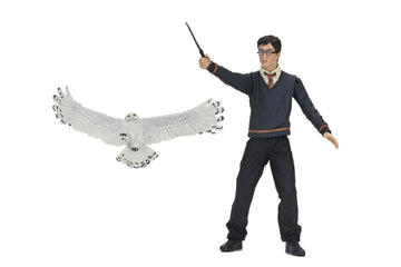NECA - Harry Potter - 7" Scale Action Figure - Legacy Collection Harry Potter