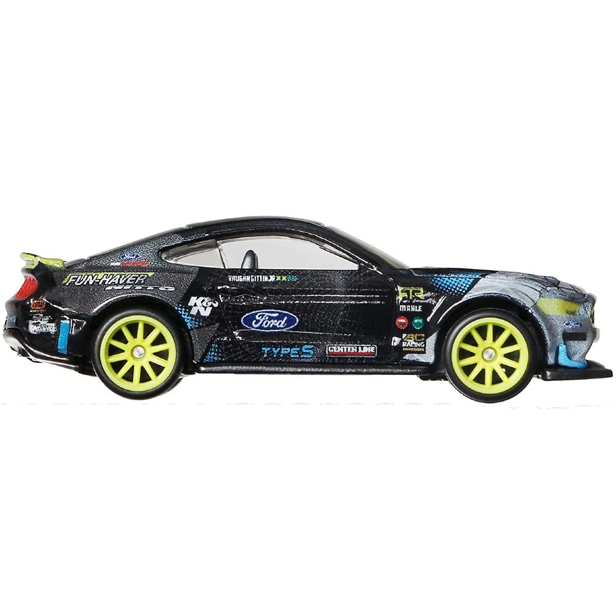 Hot Wheels Car Culture Circuit Legends Vehicles for 3 Kids Years Old & Up, Premium Collection of Car Culture 1:64 Scale Vehicles