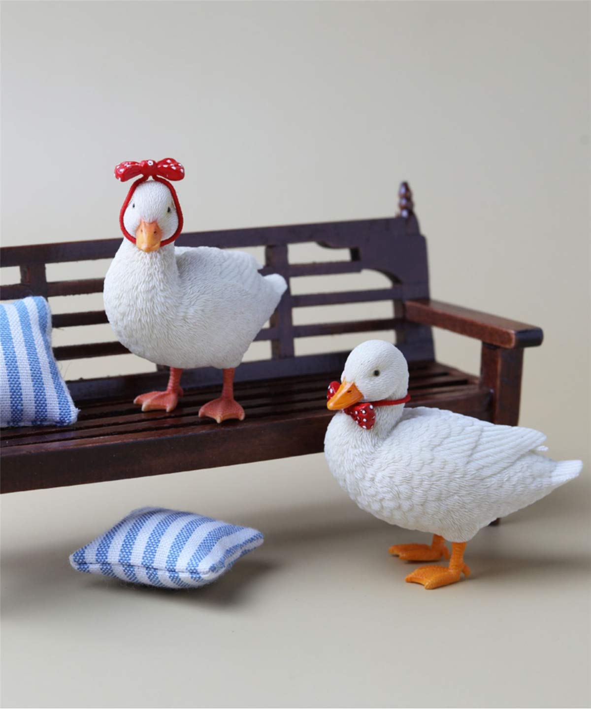 Lana Toys Call Duck Realistic Animal Model Resin Decoration Gift for Adult (2050B)