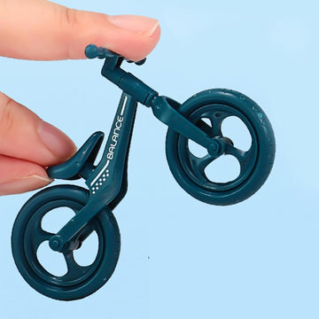 Mozff Mini Finger Mountain Bike, Desktop Decoration Cycling Figure, Random Colour, Small Mountain Cycling Figure Finger Playing