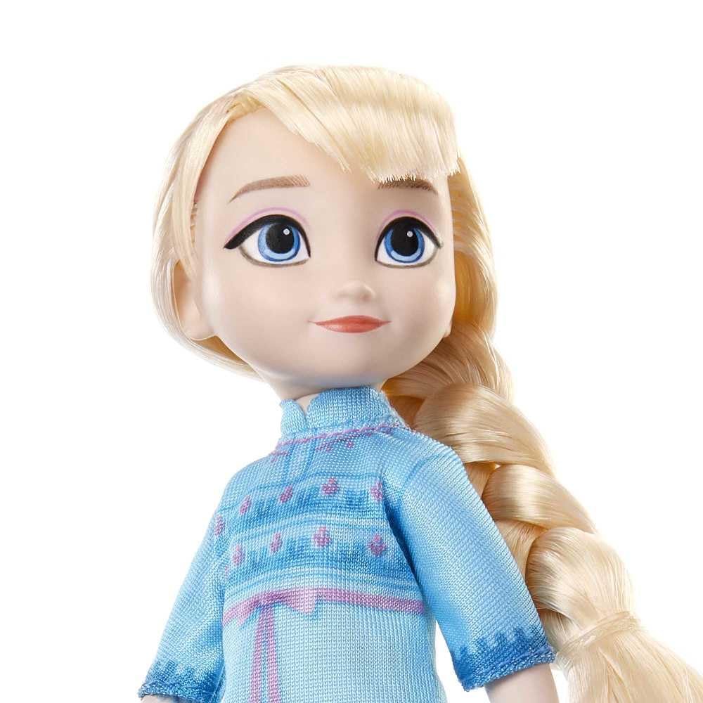 Disney Frozen Royal Family with 4 Dolls Including Toddler Anna and Elsa