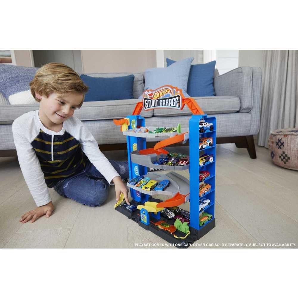 Hot Wheels City Stunt Garage Play Set Gift Idea for Ages 3 to 8 Years Elevator to Upper Levels Connects to Other Sets
