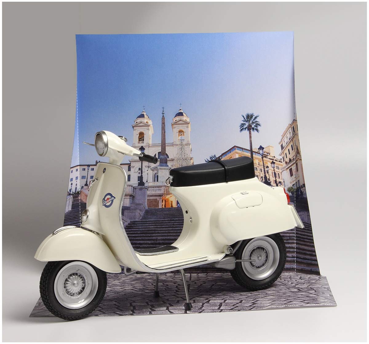 Italeri 4633 Vespa 510104633-1:9 125 Inch Primavera, Model Building Kit, Standing Model Building, Crafts, Hobby, Gluing, Plastic Kit, Unpainted