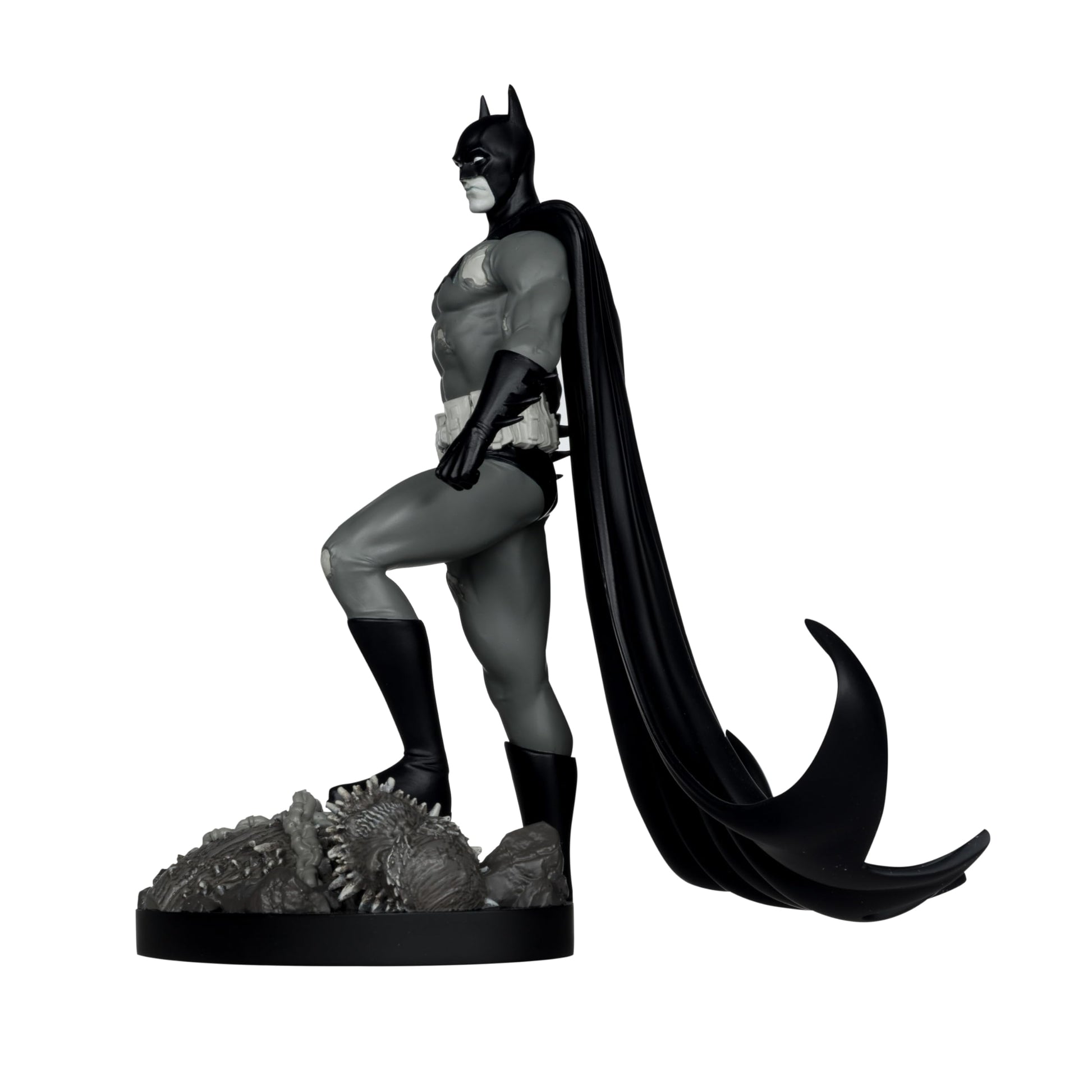 McFarlane Toys - DC Direct Batman by Bjorn Barends (Batman Black & White) 1:10 Scale Resin Statue