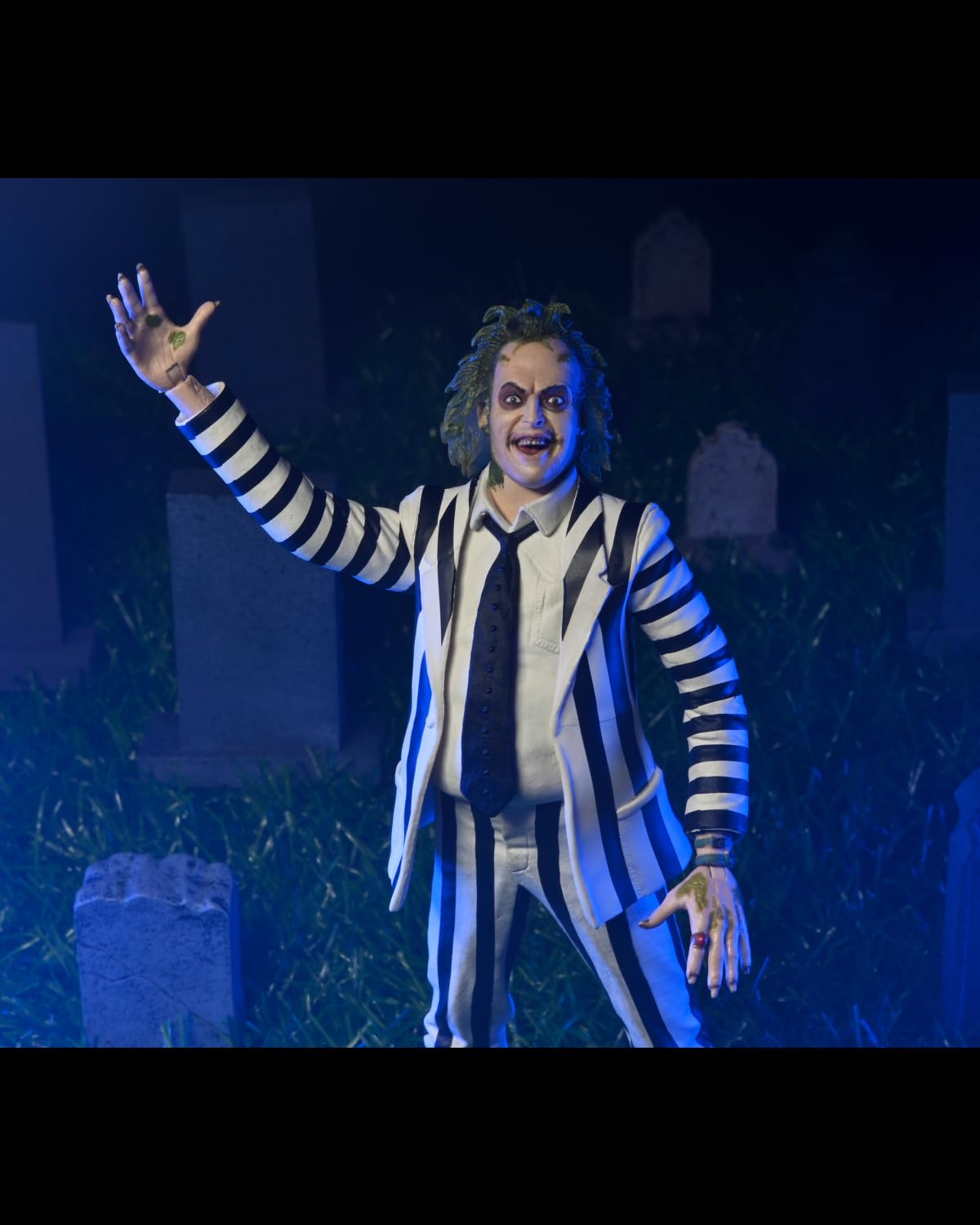 NECA Beetlejuice (1988) - 7" Scale Action Figure - Black and White Striped Suit Beetlejuice in Blister Packaging