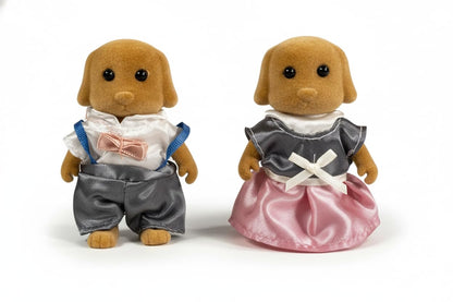 OLEOCA Family Brown Dog Figures - Set of 2 Collectible Flocked Mini Dolls with Removable Clothes, Dollhouse Pretend Play Set for Kids Ages 3+