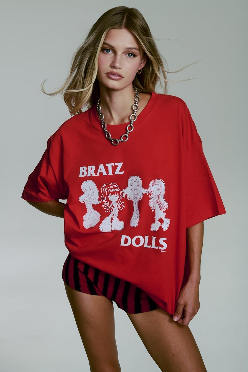 Bratz Stylin' Jade Fashion Doll with Customizable T-Shirt for You and Accessories