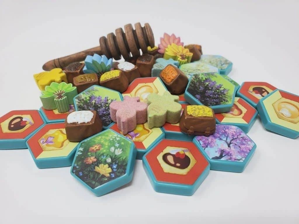 Honey Buzz Deluxe Component Pack - Premium Upgrade Kit for Honey Buzz Board Game | Enhanced Tokens, Components & Table Presence (Ages 10+, 1-4