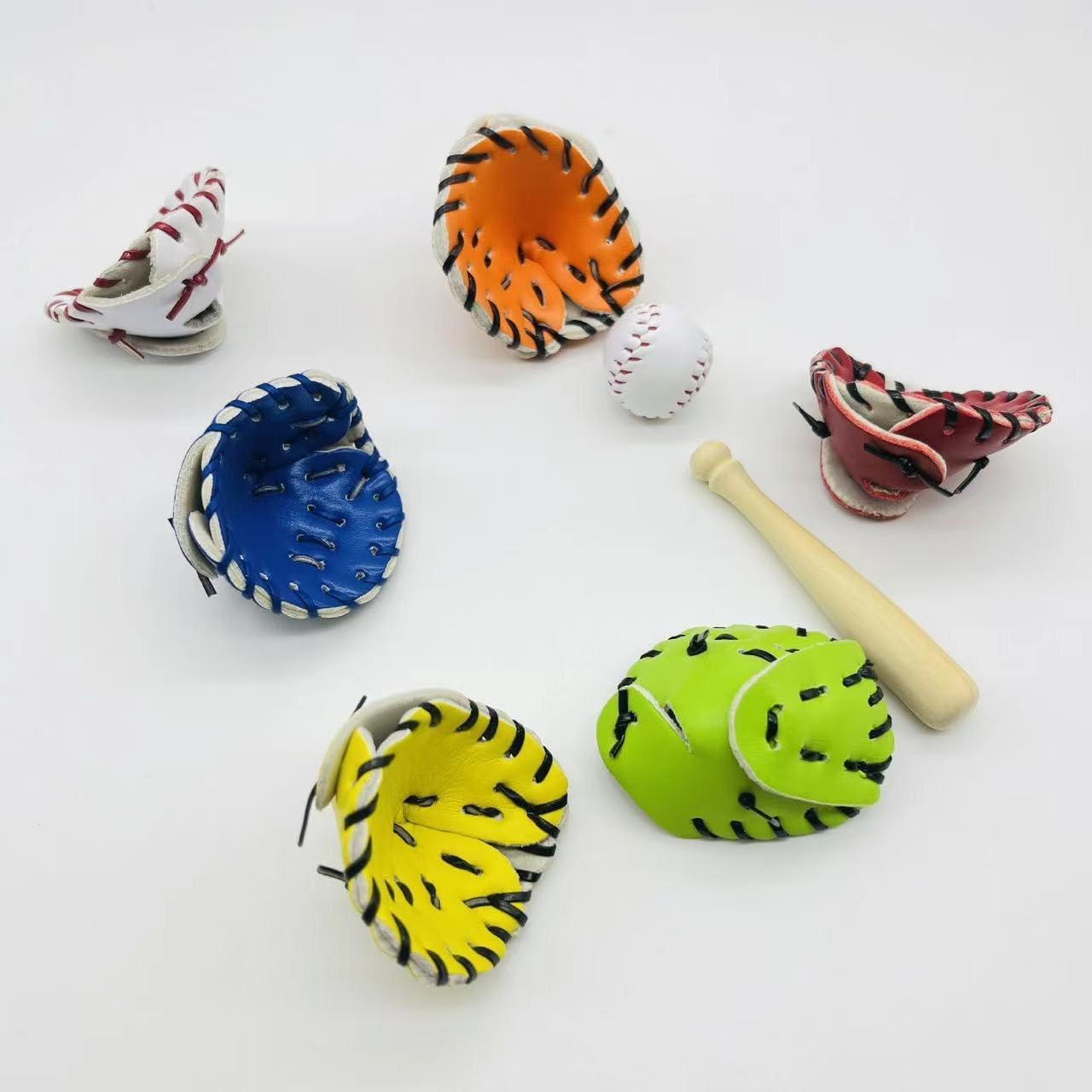1 Sets Black of 1/12 Miniature Baseball Set Bat Glove and Ball Baseball Cake Decorations, Baseball Bat and Ball Set Miniature Sports Set Doll House