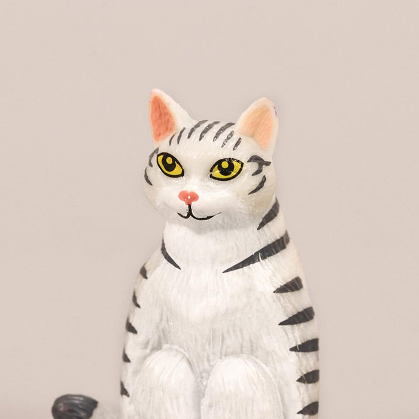 BYTERT Cat Figurines Playset, 6 Pcs Realistic Detailed Cat Figures Cat Cake Topper Figures Fairy Garden Miniature Cat Figurines Collection Playset