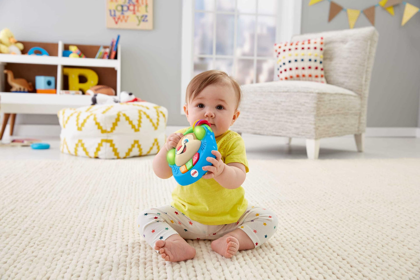 Fisher-Price Baby & Toddler Toy Laugh & Learn Sing & Learn Music Player Pretend Radio with Lights & Songs for Infants Ages 6+ Months