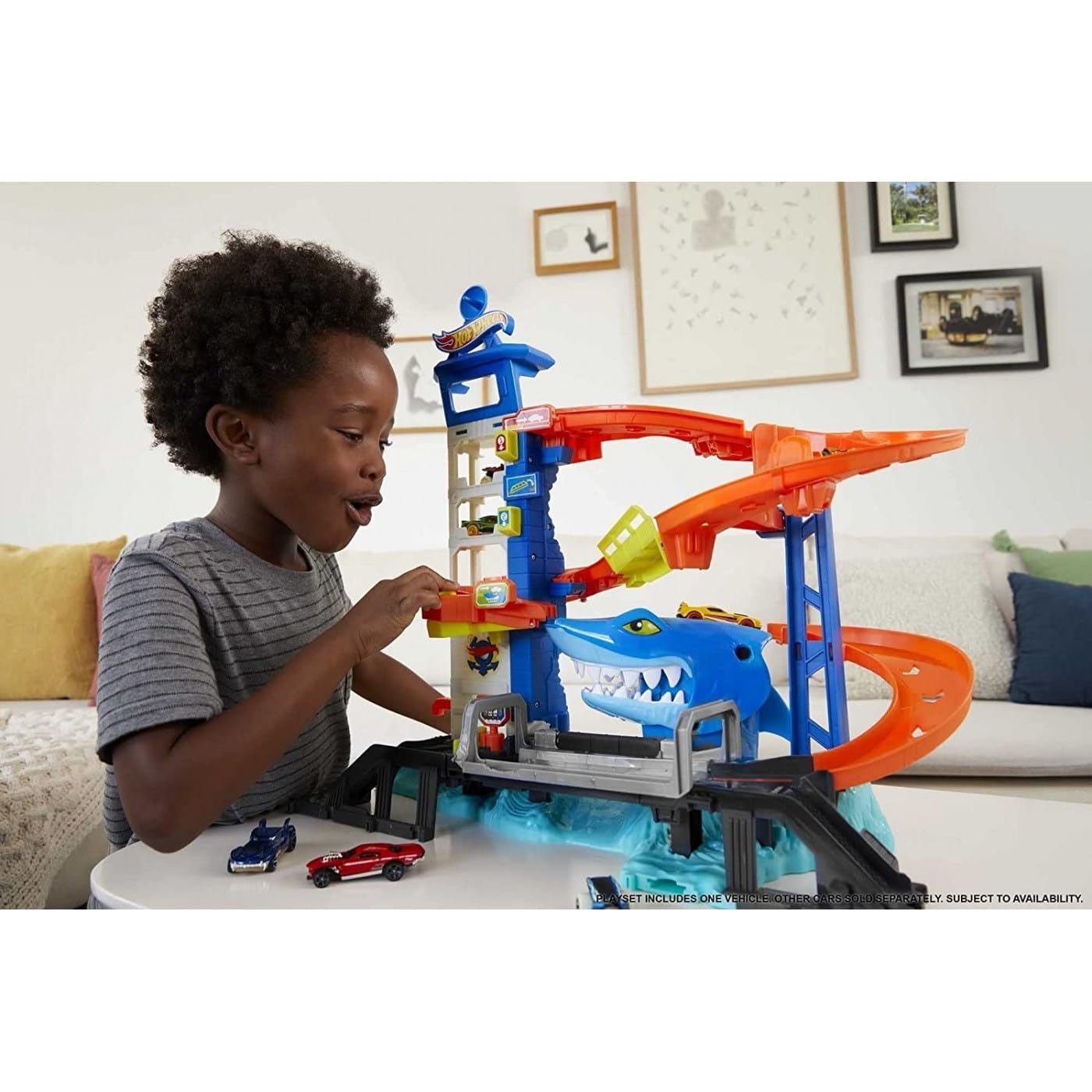 Hot Wheels Attacking Shark Escape Playset