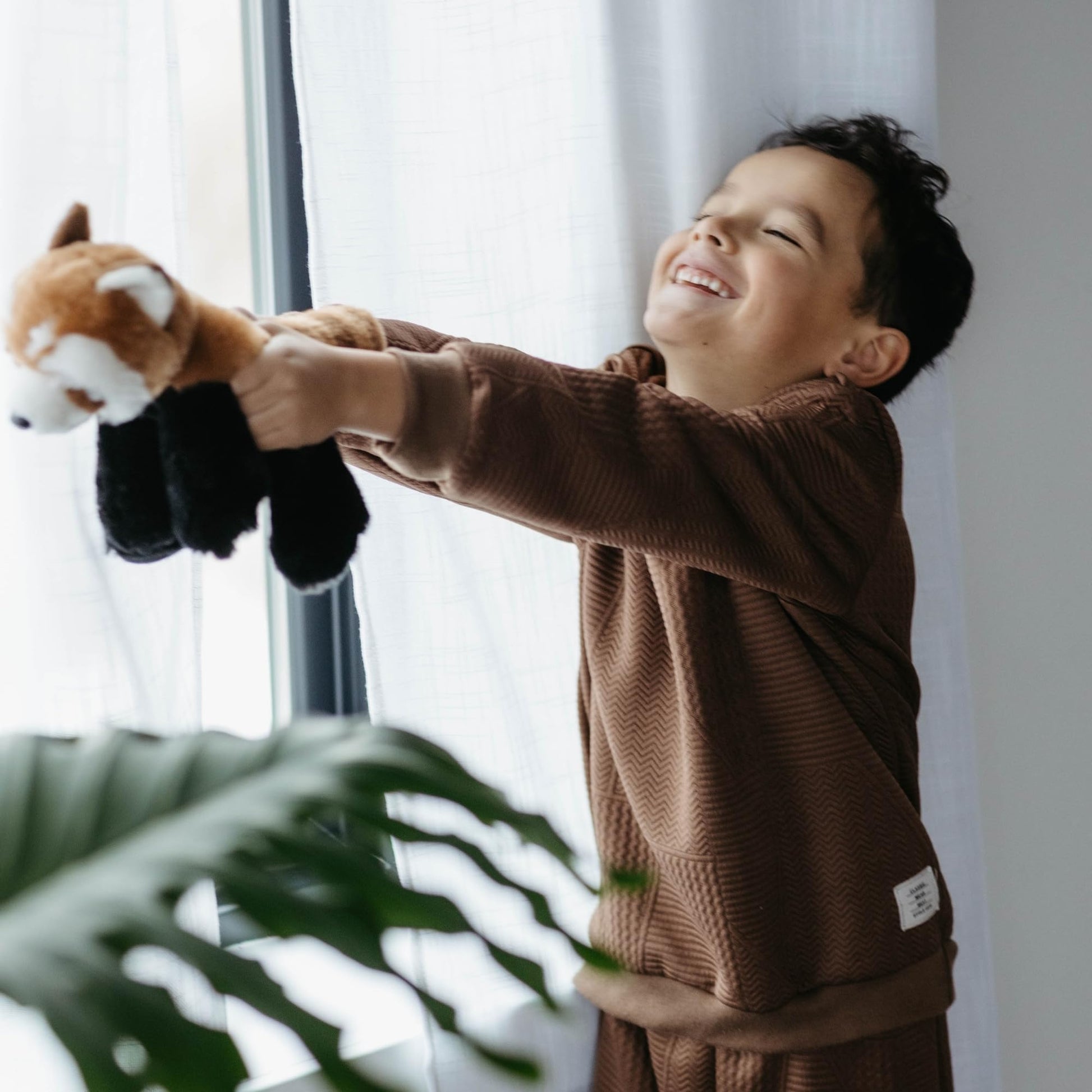 The Petting Zoo Red Panda Stuffed Animal, Gifts for Kids, Wild Onez Zoo Animals, Red Panda Plush Toy 9 inches