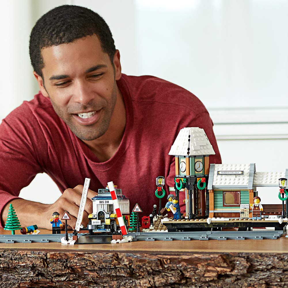 LEGO Creator Expert Winter Village Station 10259 Building Kit
